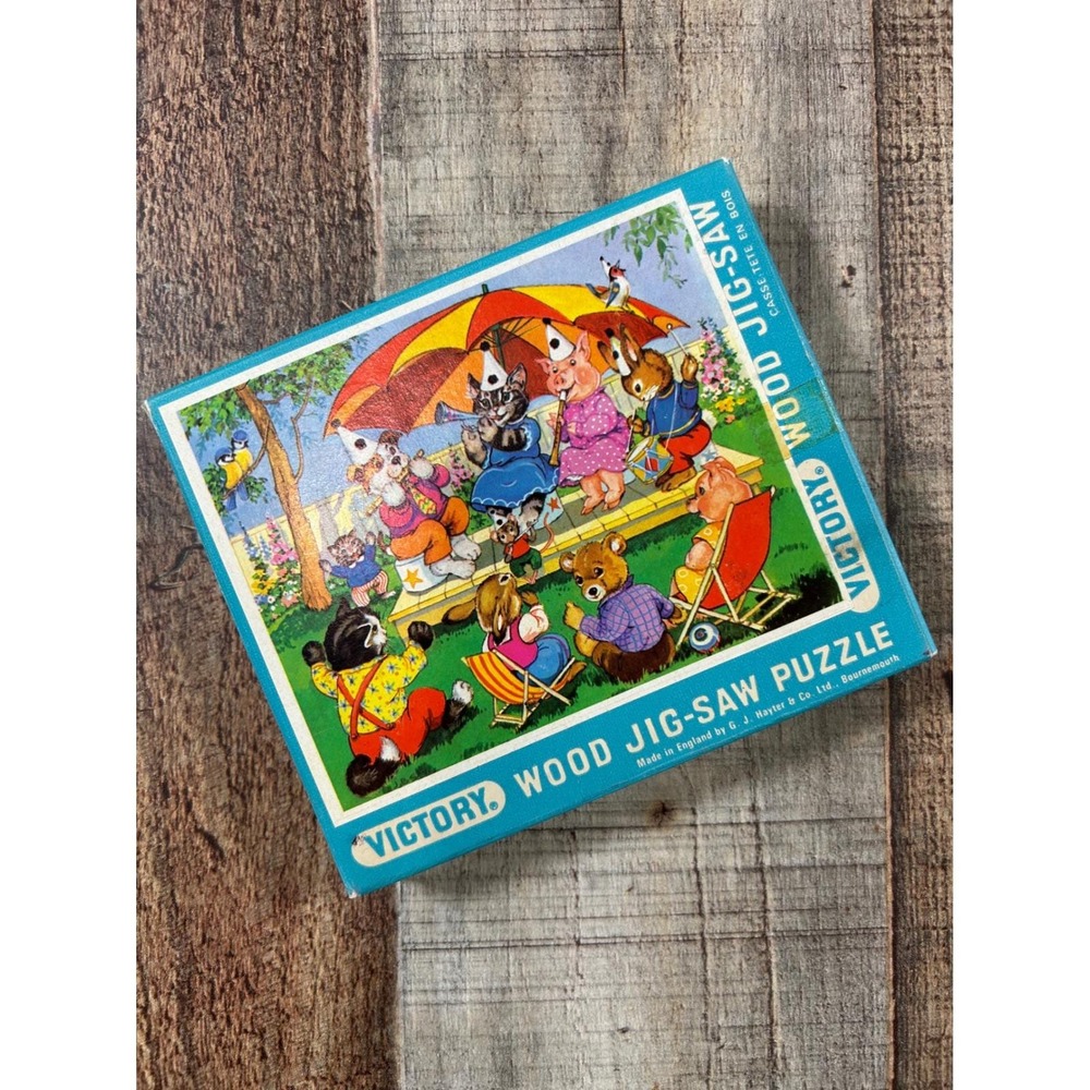 Vintage 50s Victory Wood Jigsaw Puzzle Animals Party Scene G. J. Hayter England